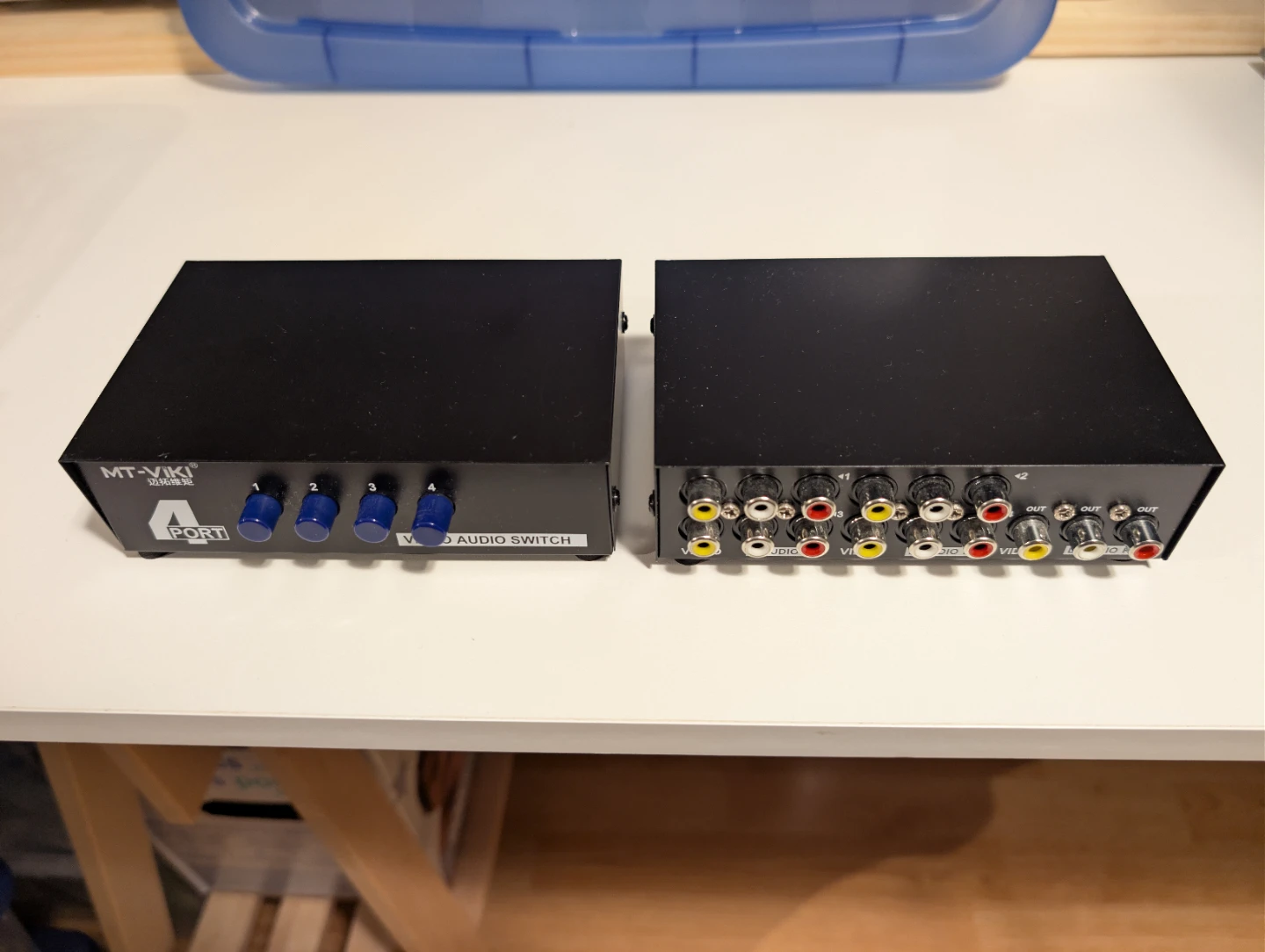 MT-VIKI 4-Port Composite Video Audio Switch