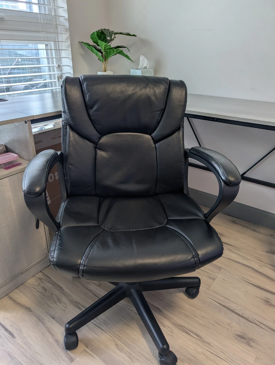 Moving Sale – Furniture & Electronics in Excellent Condition! - photo 4