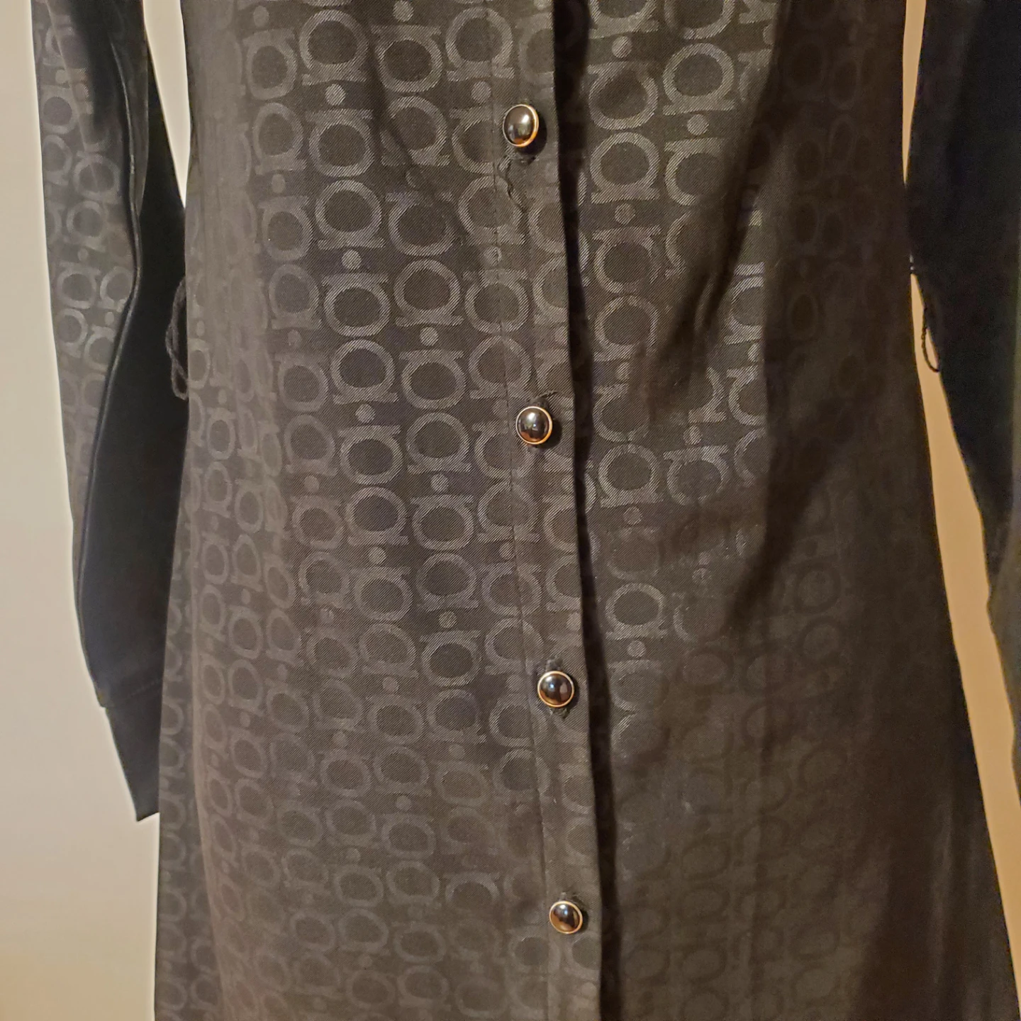 Black tonal geometric shirt dress - photo 2