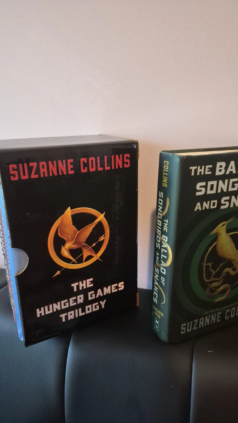 Suzanne Collins Hunger Games Trilogy &the ballad Books