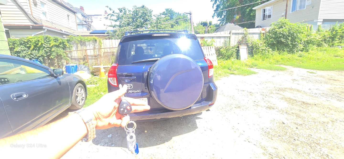 2006 Toyota RAV4 (FWD) – Clean Title,  Ready to Drive!