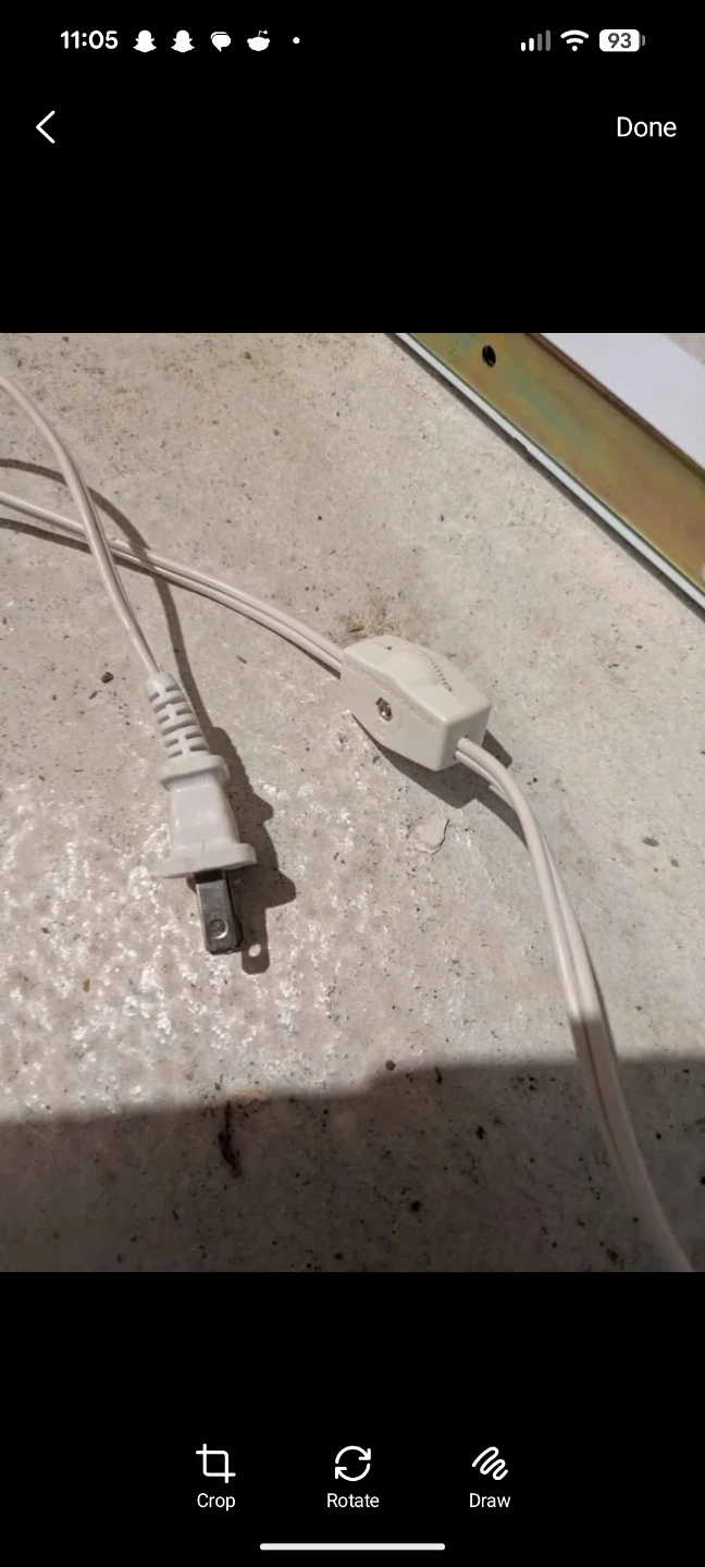 Wall-Outlet Hanging Track Light - photo 4