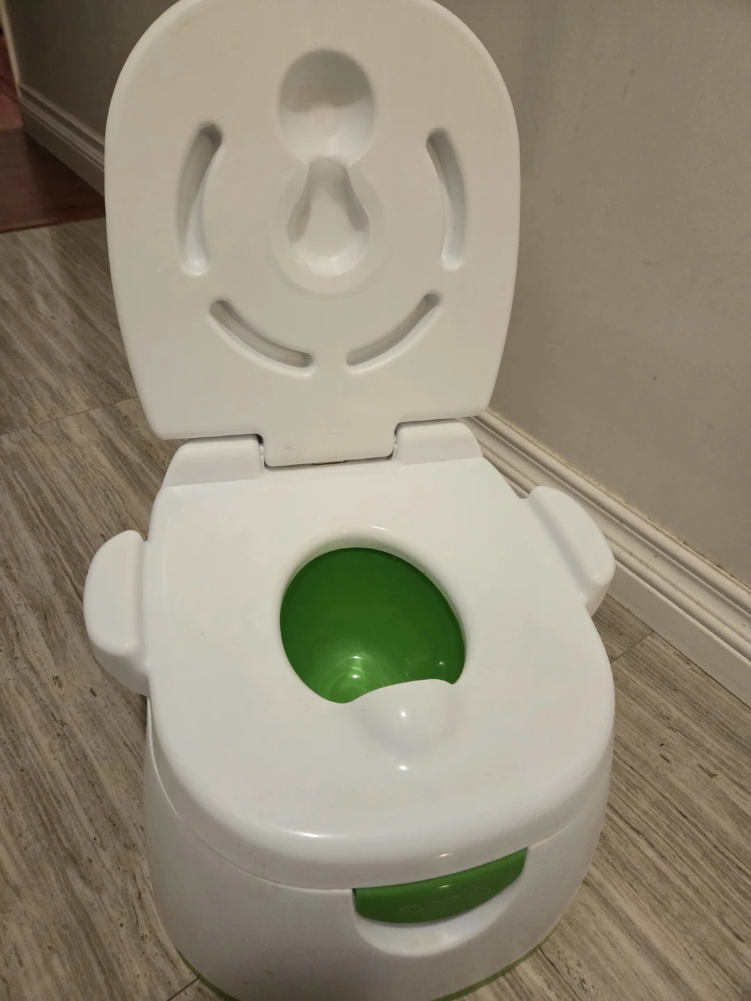 Munchkin Arm & Hammer 3-in-1 Potty Seat - photo 2