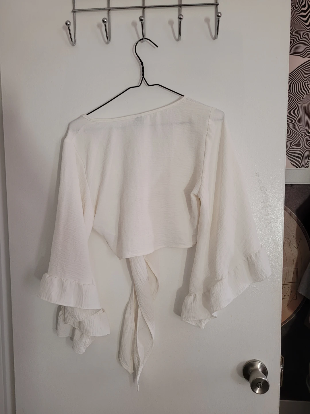 White Tie Front Crop Top - photo 2