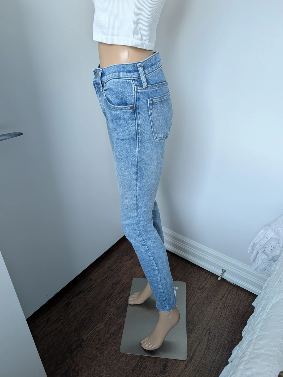 Polo Ralph Lauren Mid Rise Skinny Jeans - Size 27 - photo 2