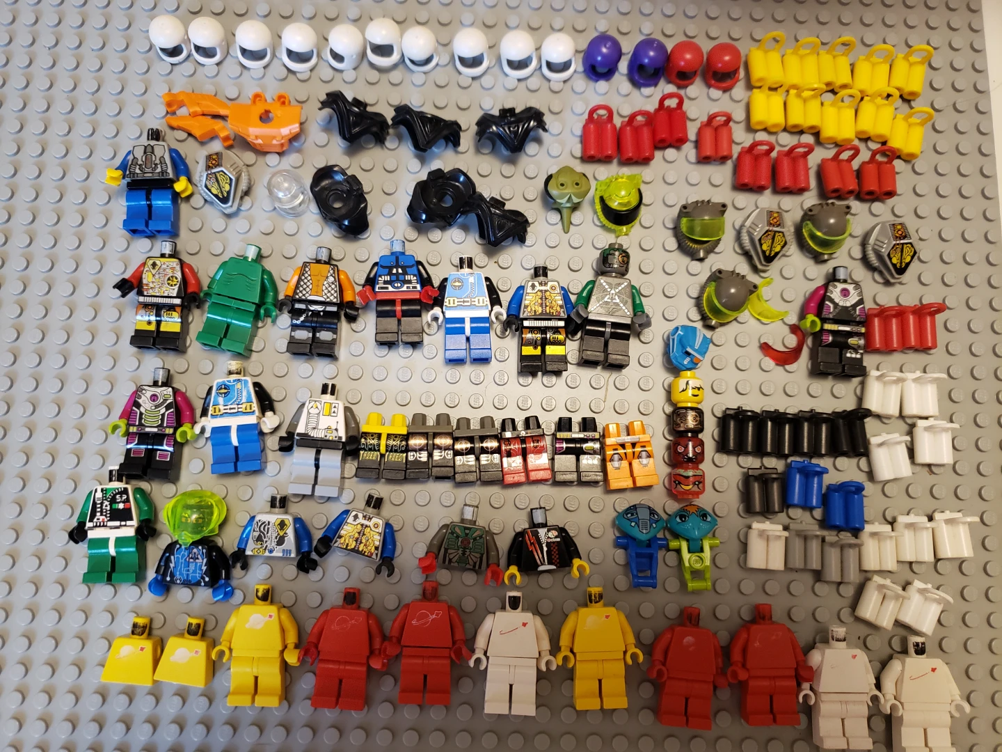 Lego Space minifigures parts lot