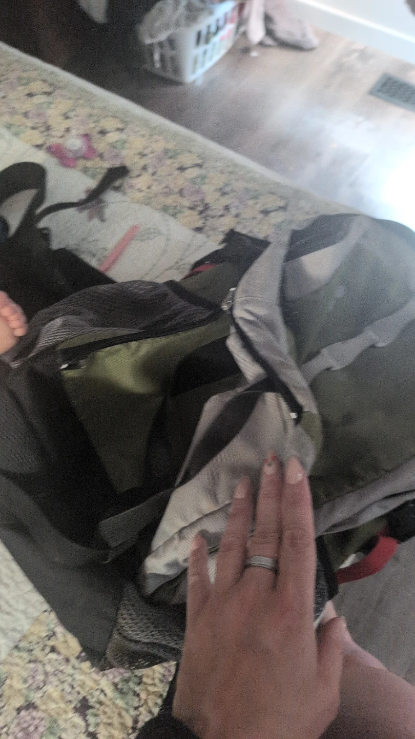 Kelty TC 1.0 backpack and child carrier - photo 3