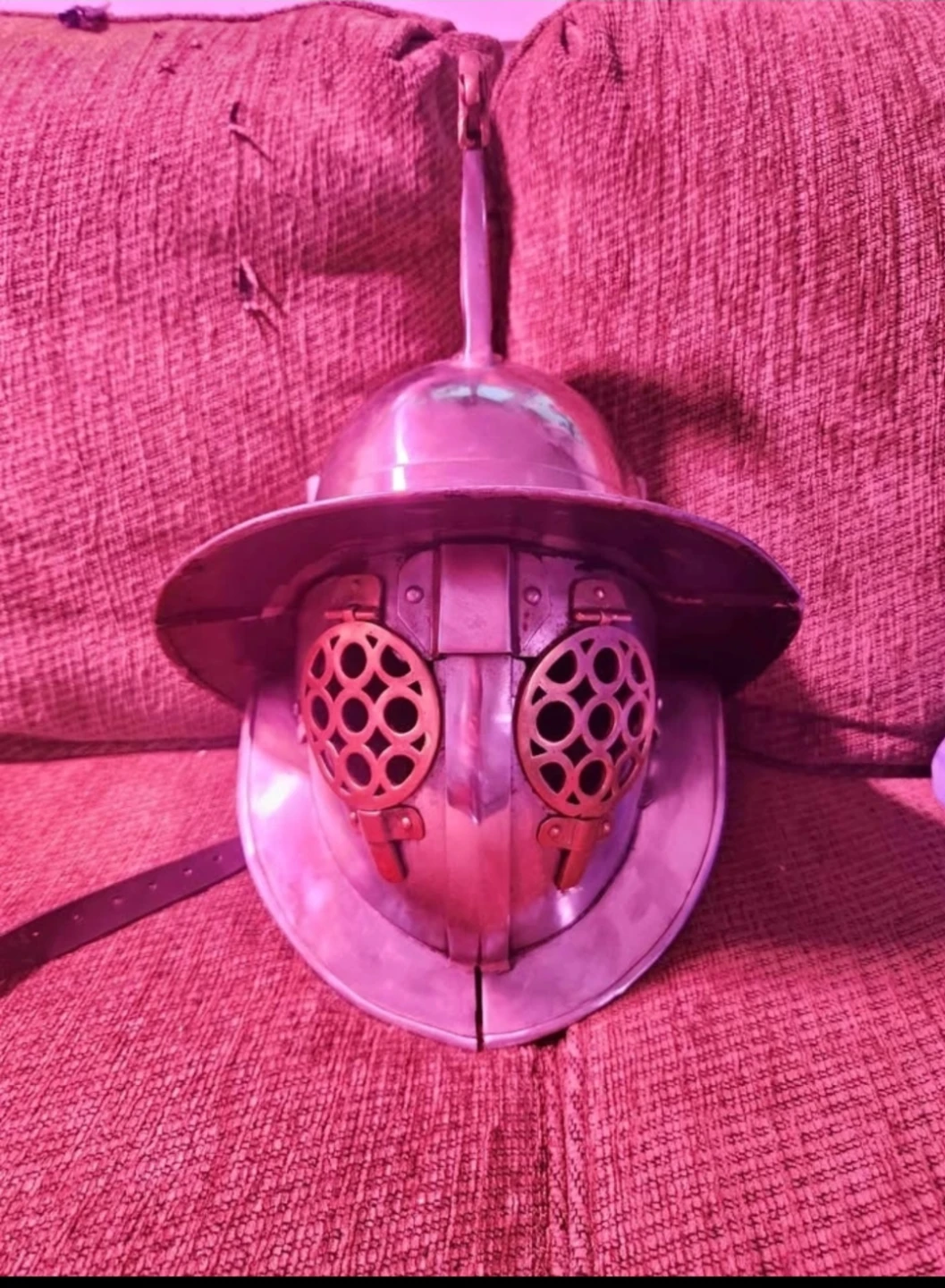Kult of Athena battle helmet - photo 2