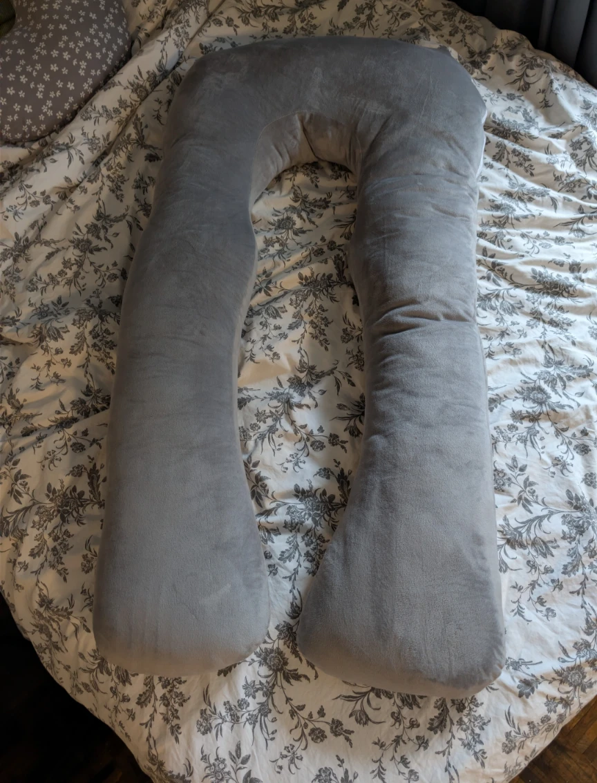 Pregnancy pillow