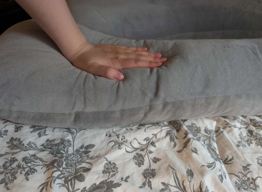 Pregnancy pillow - photo 3