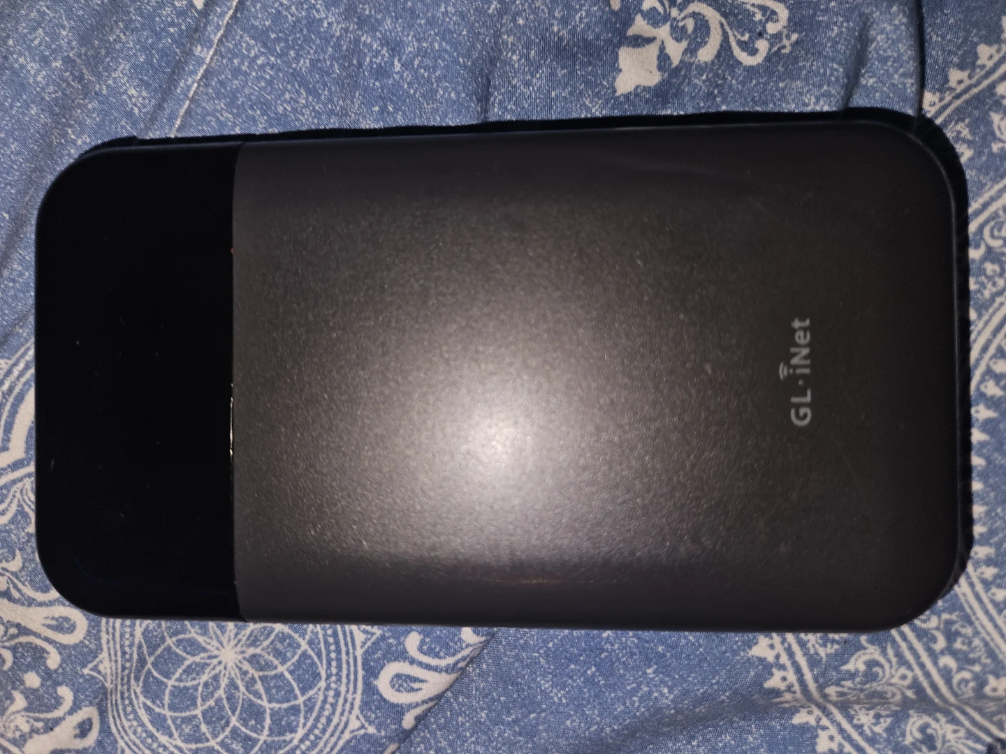 GL.iNet Portable 4G LTE Router - photo 2