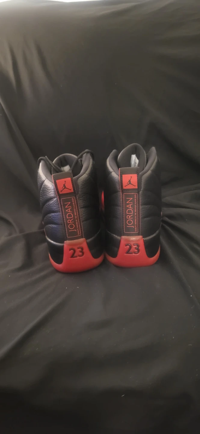 Air Jordan 12 "Reverse Flu Game" Size 13 - photo 2