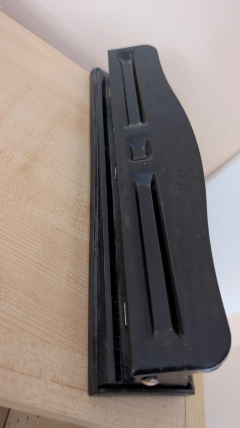 Black 3 Hole Puncher