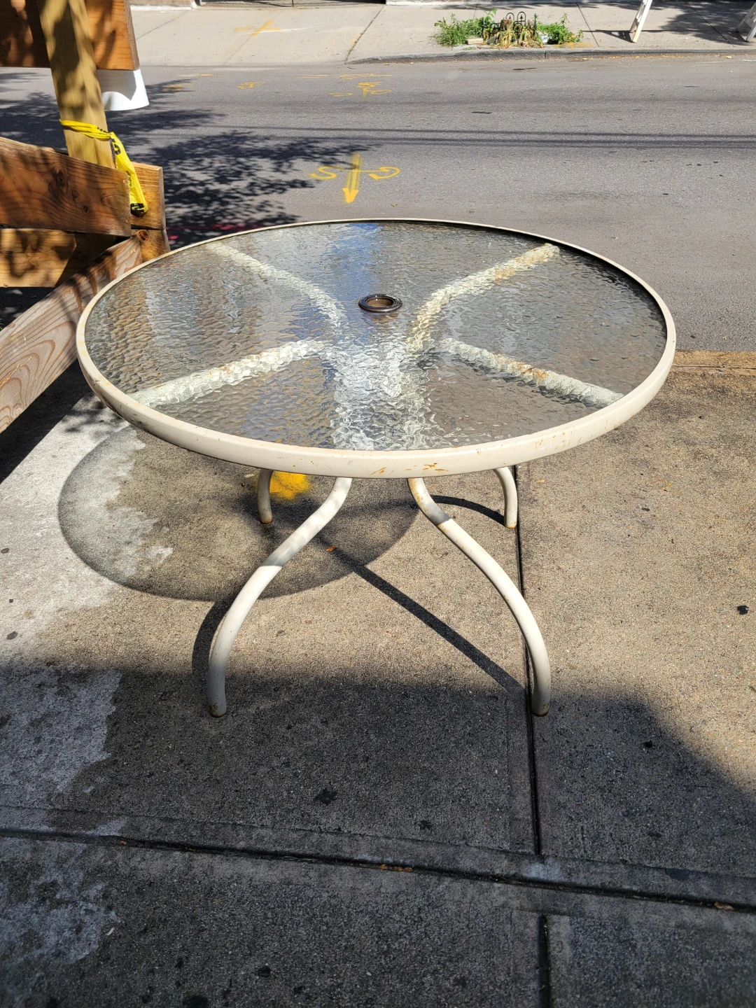 Round Glass Top Patio Table