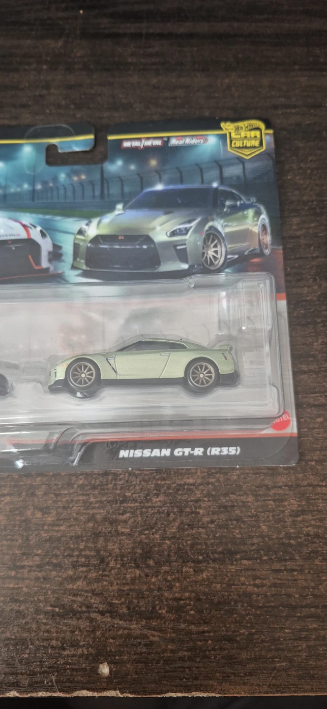 Hot Wheels Premium 2Pack Nissan GT-R NISMO GT3 & nissan GT-R R35 - photo 4