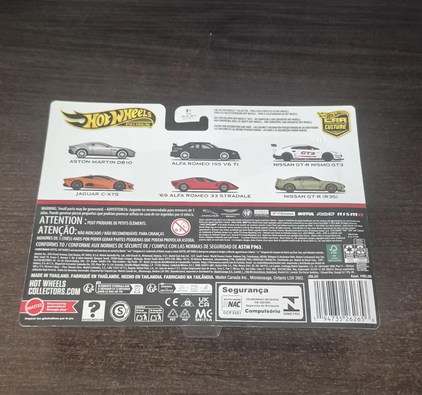 Hot Wheels Premium 2Pack Nissan GT-R NISMO GT3 & nissan GT-R R35 - photo 5