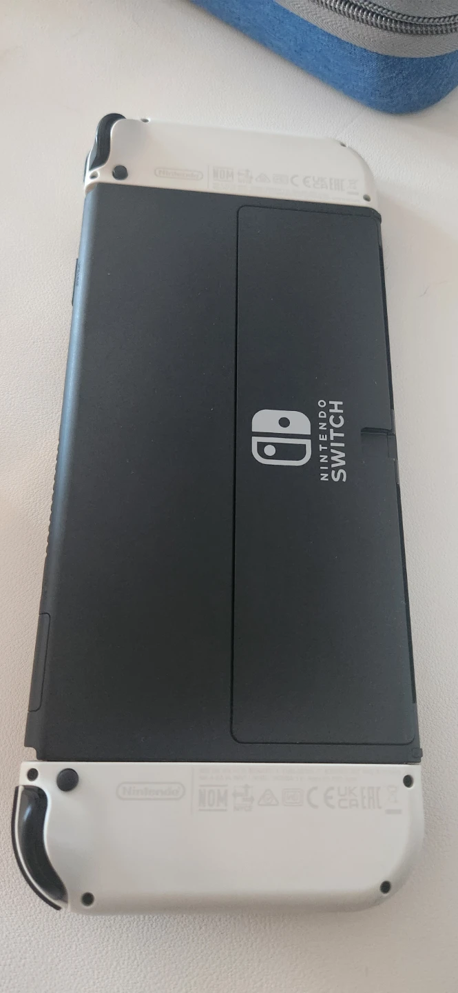 Nintendo Switch OLED White - photo 5