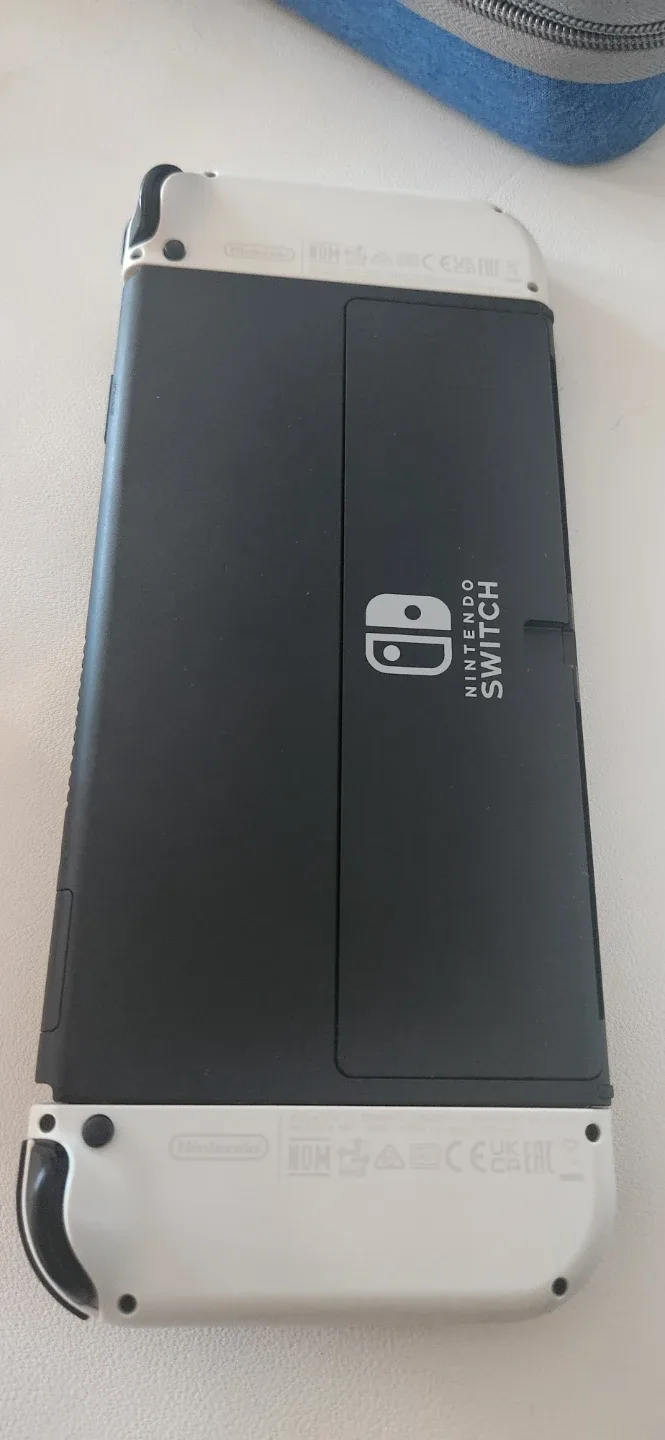 Nintendo Switch OLED White - photo 5