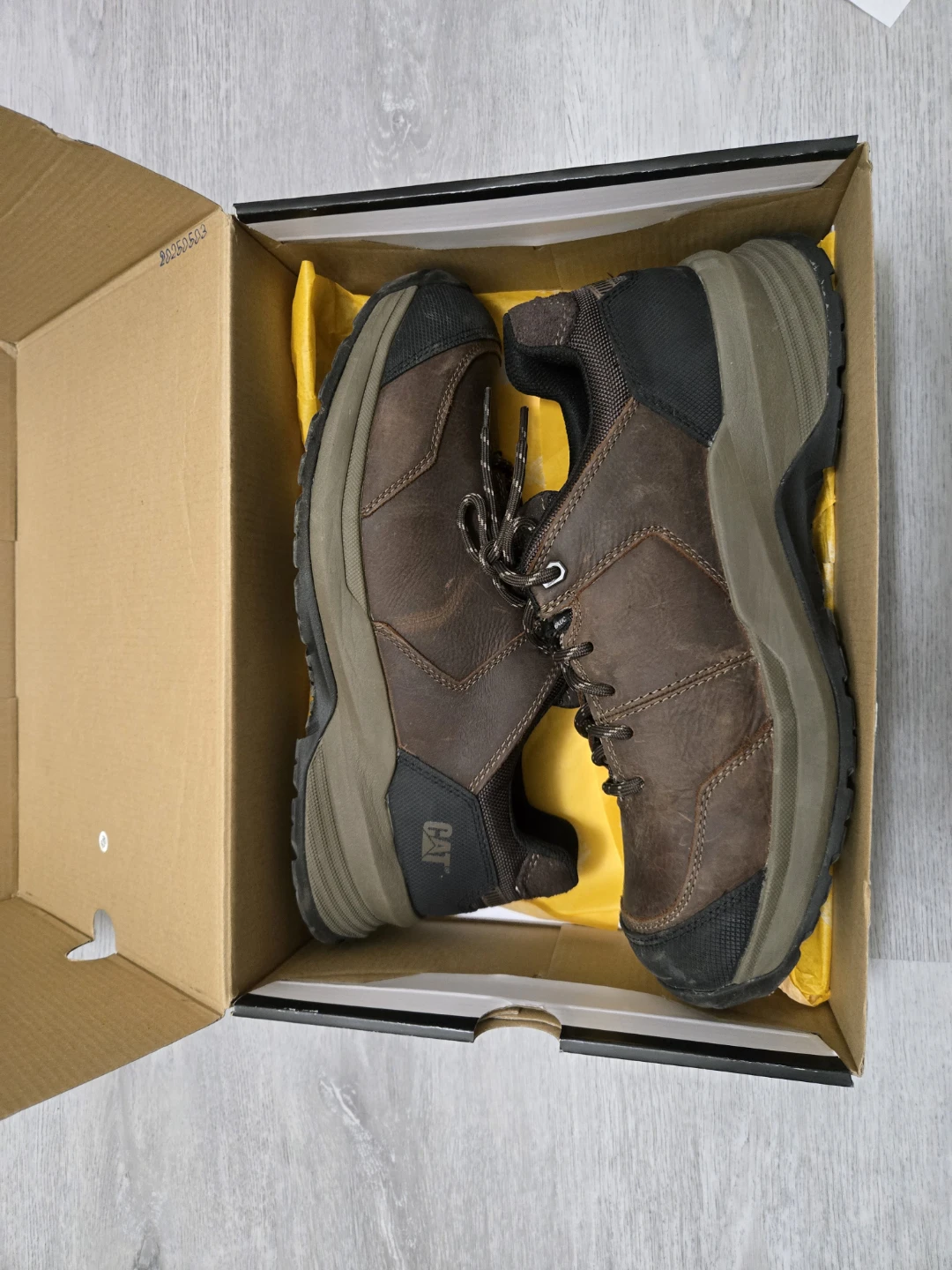 WORK SHOES -Size 10 Wide Excellent Condition - photo 2