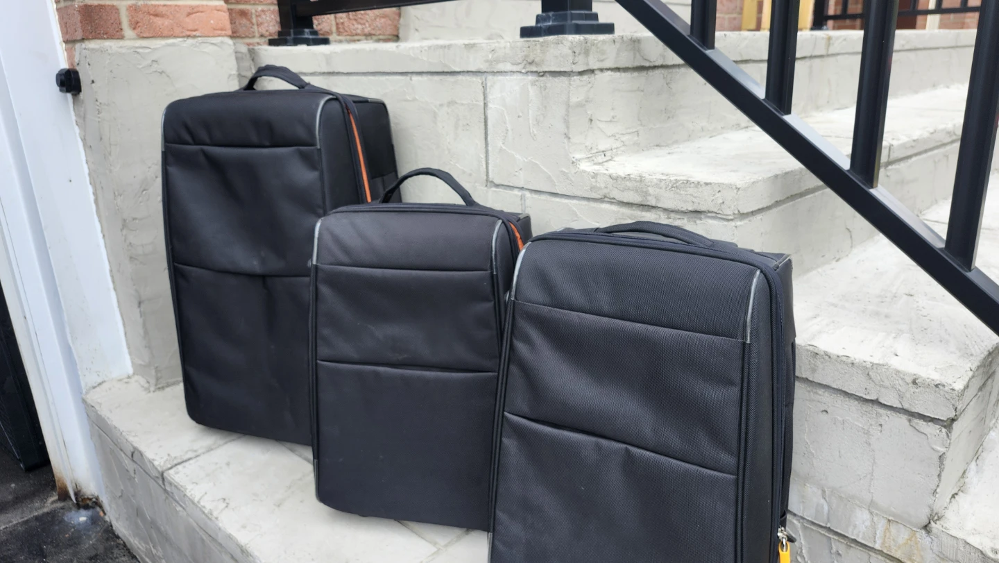 Set of 3 Black Rolling Suitcases - photo 2
