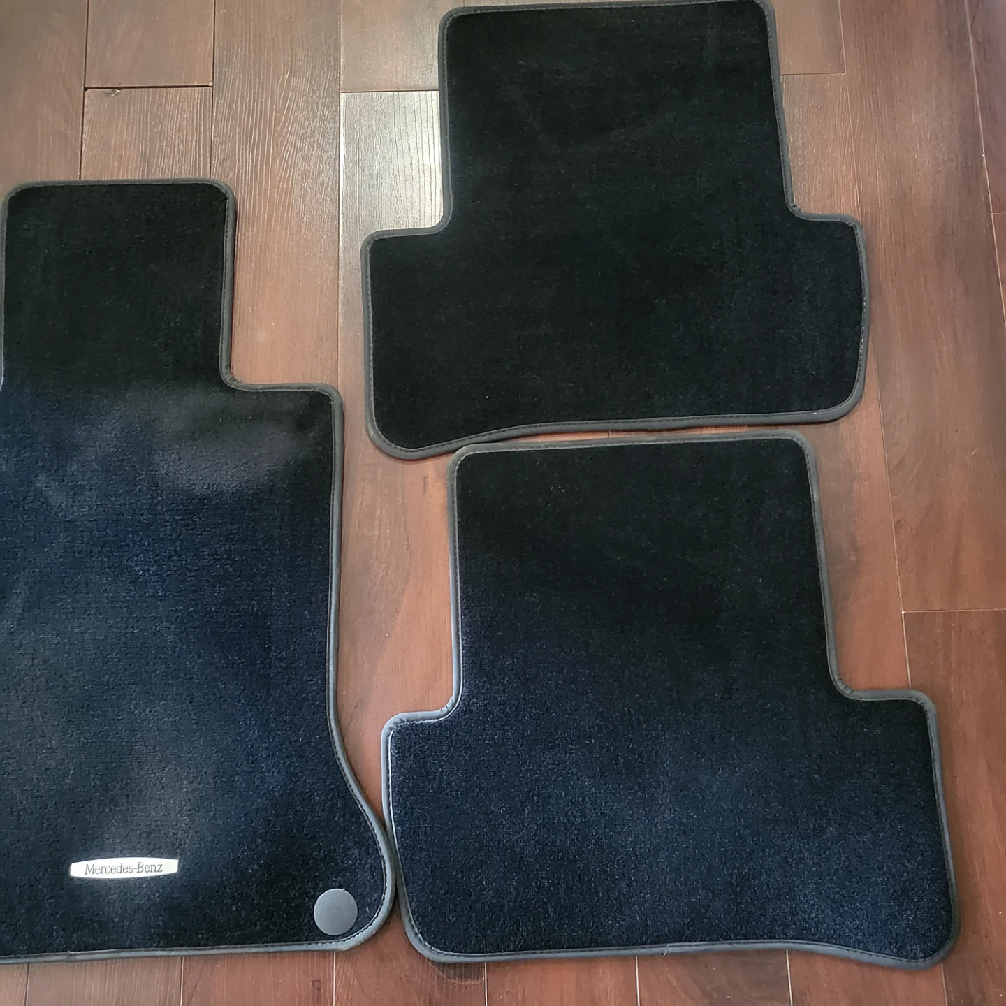 2012 Mercedes-Benz C300 OEM Carpet Floor Mats – Full Set (W204)