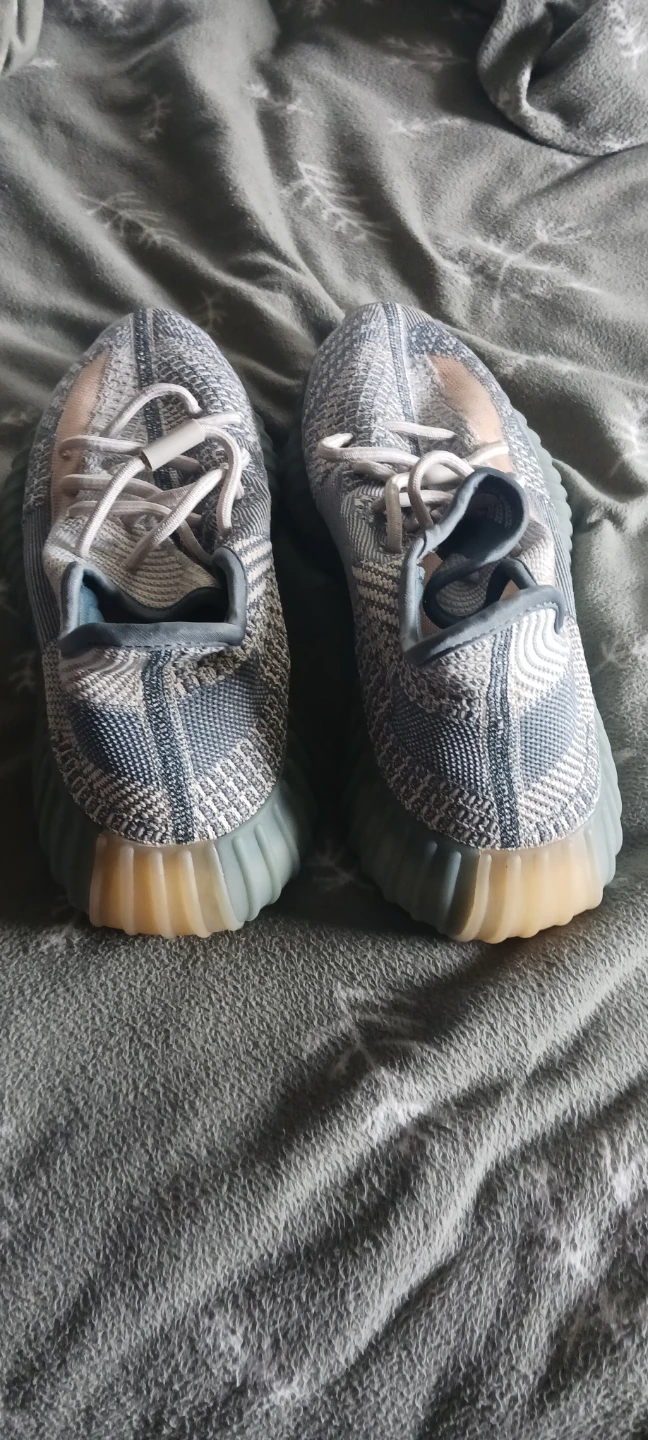 Adidas Yeezy Boost 350 V2