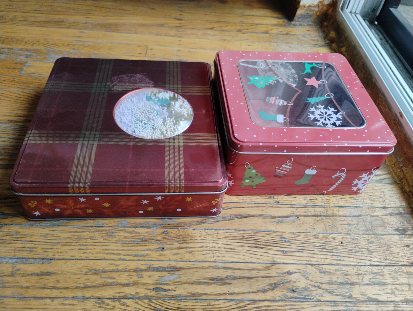 2 Christmas Tin Boxes - photo 2