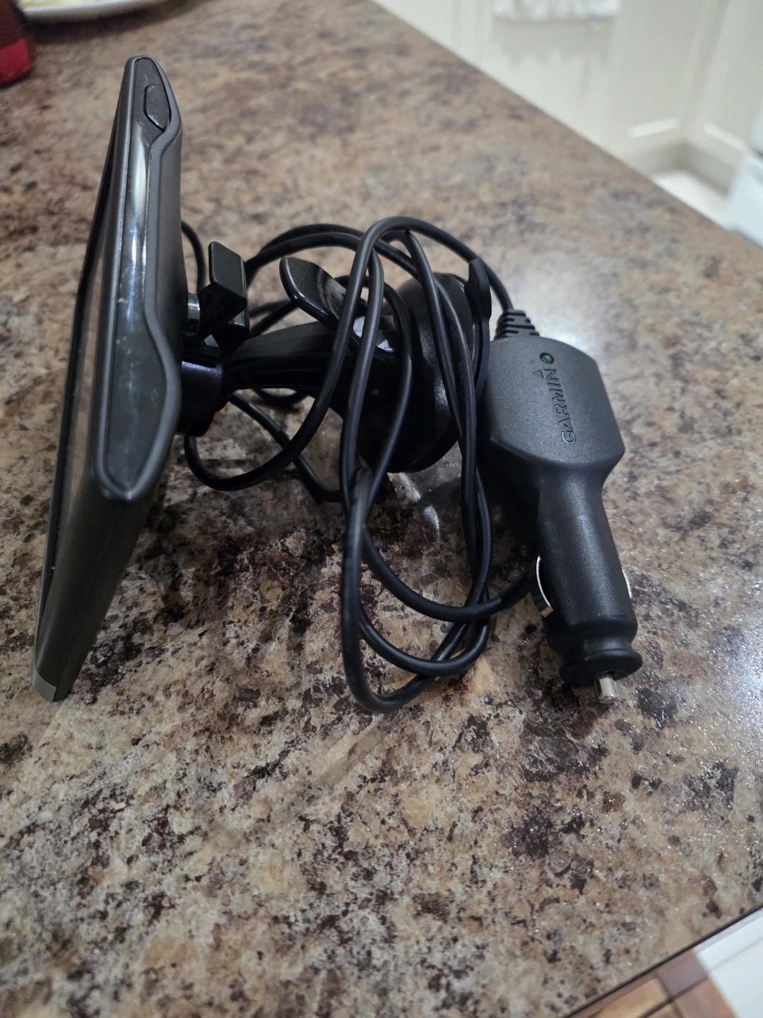 Garmin GPS Navigator with Car Charger and Mount - photo 2