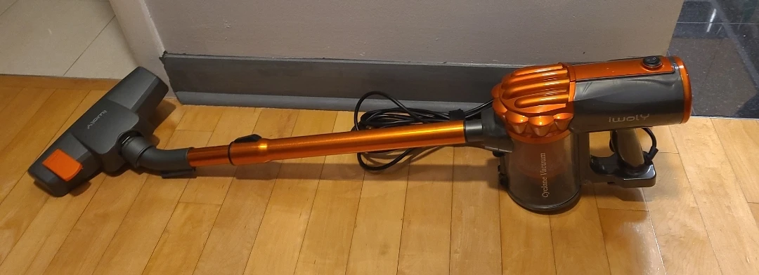 IWOLY Cyclone Vacuum Cleaner with Accessories - photo 2