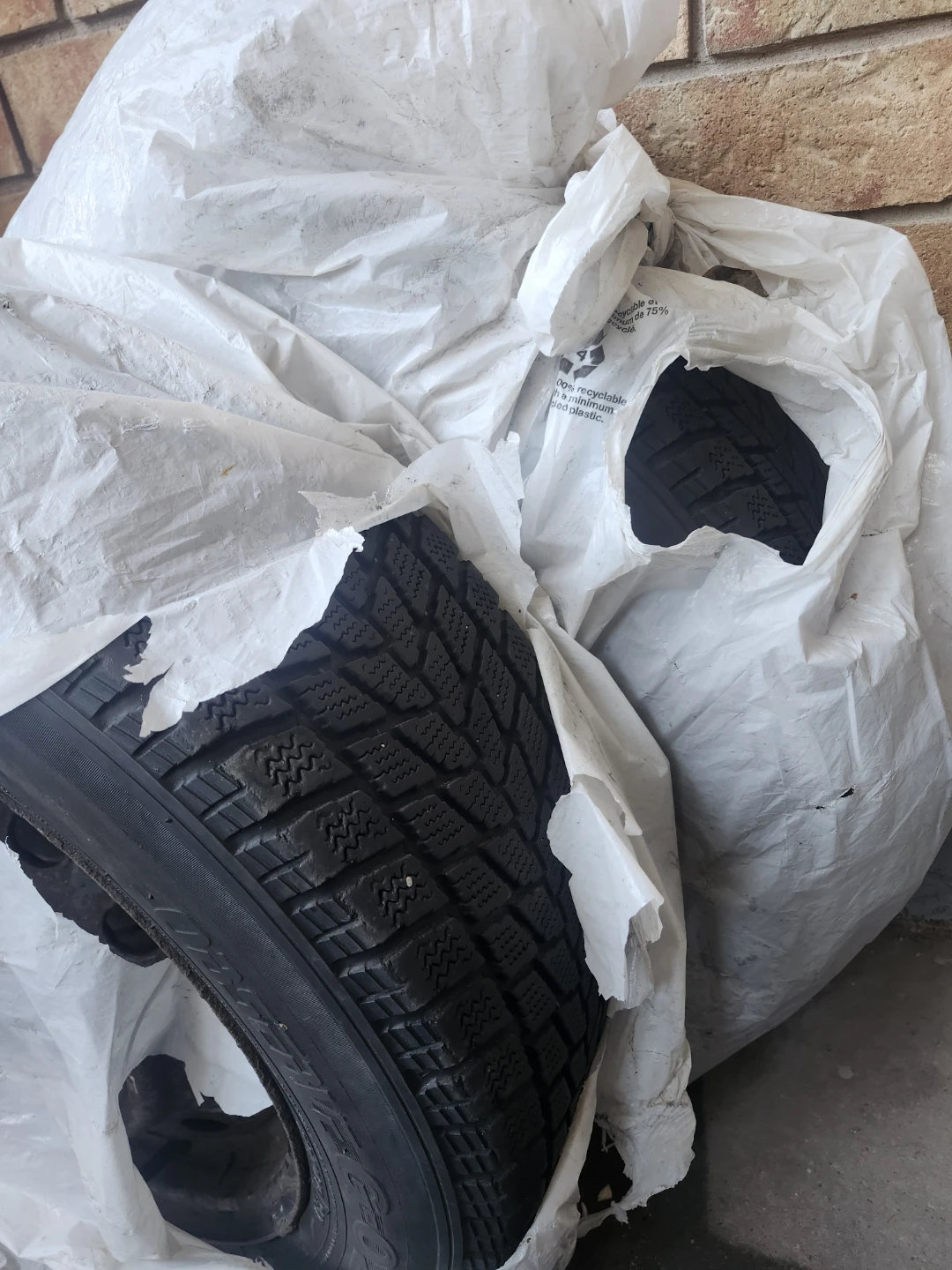 GT Radial Winter Tire 215/60R16 - photo 3
