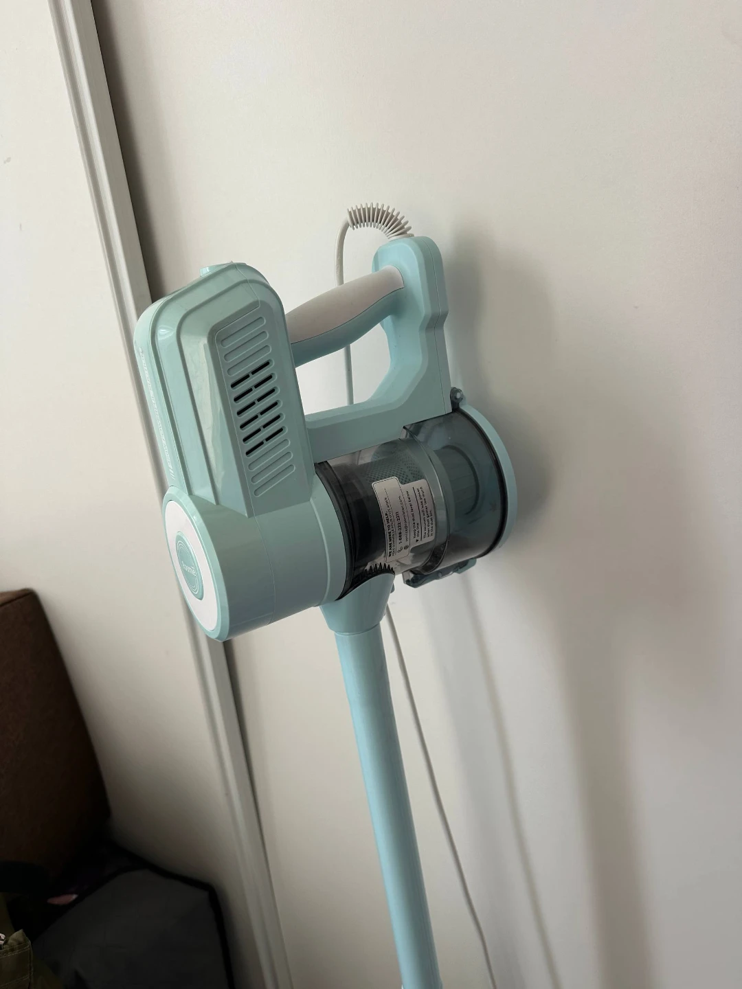 Roomie Corded Stick Vacuum - photo 2