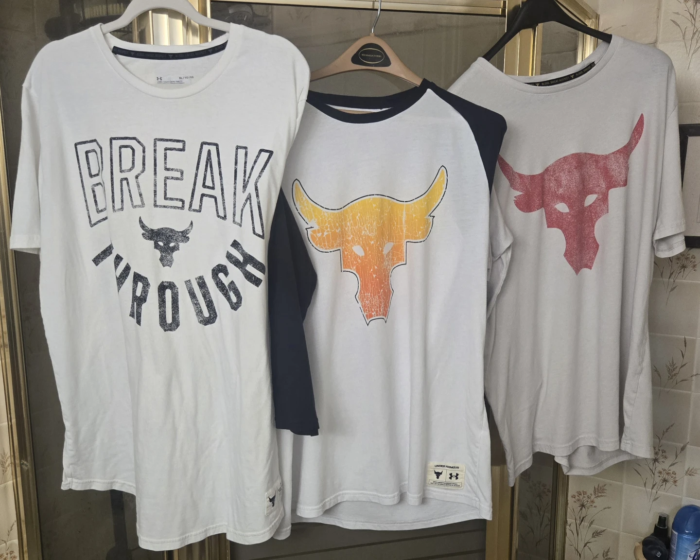Men's Under Armour TEES. All XL. 2 short sleeve & a 3/4 sleeve.