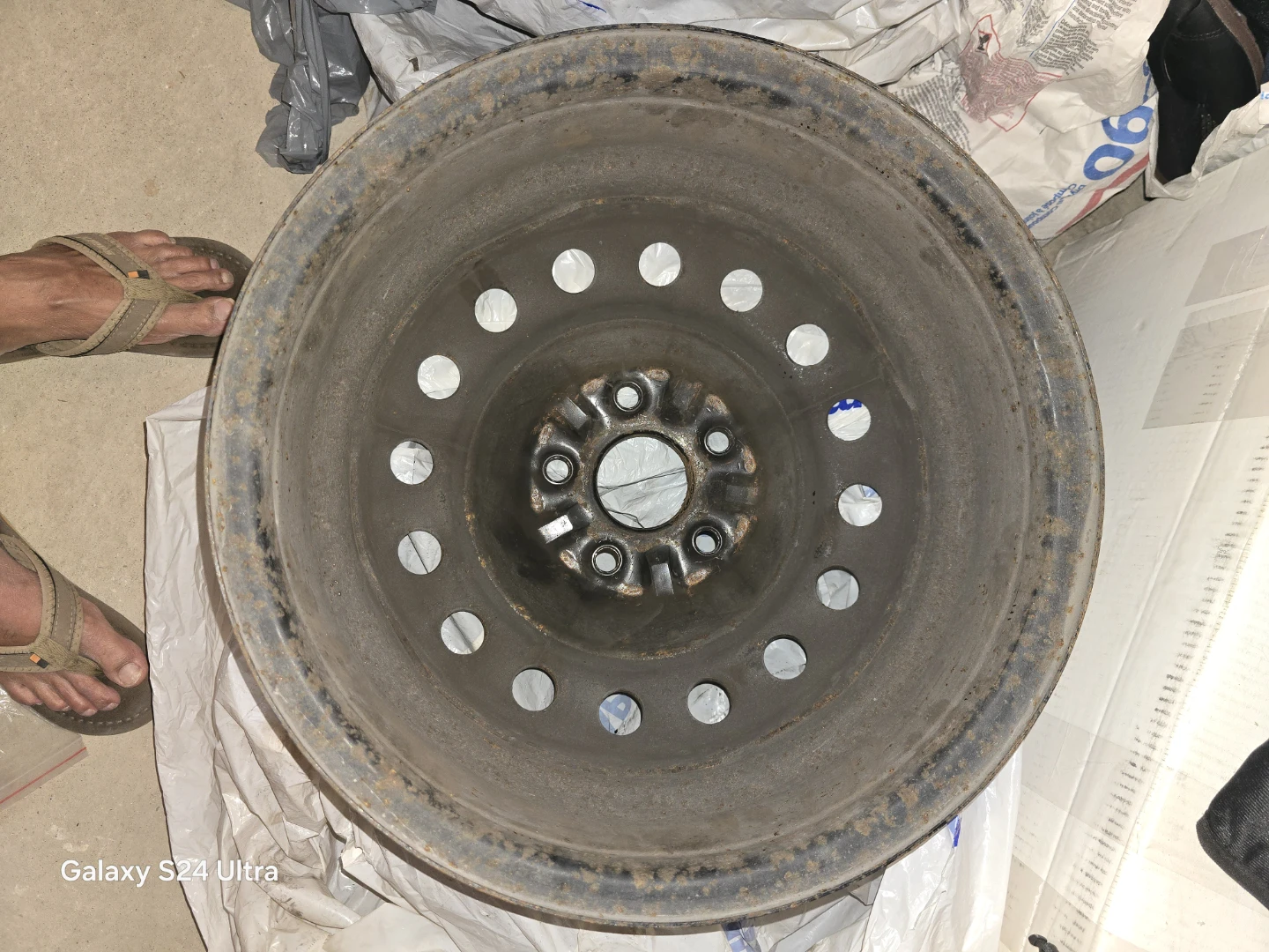 Rim on sell 255/16/60  for car - photo 2