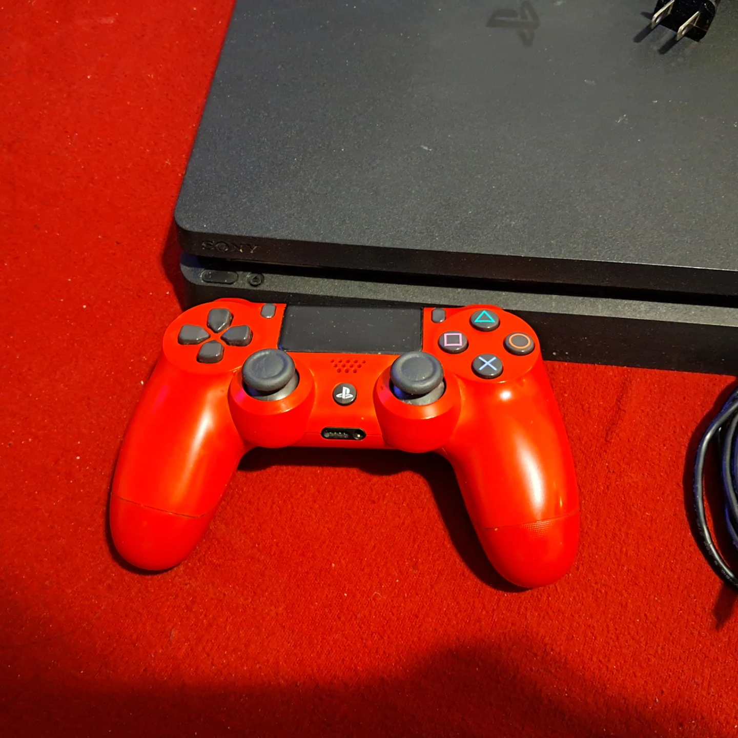 PlayStation 4 Slim Console  1TB - photo 3