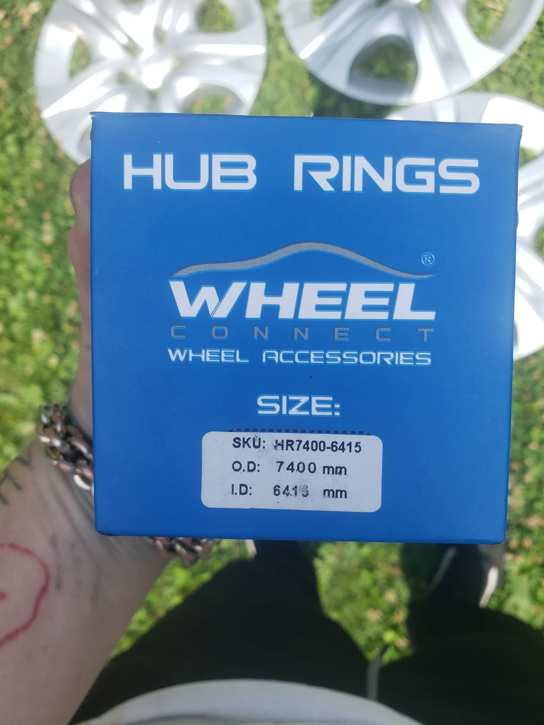 Set of 4 Silver Toyota Hubcaps