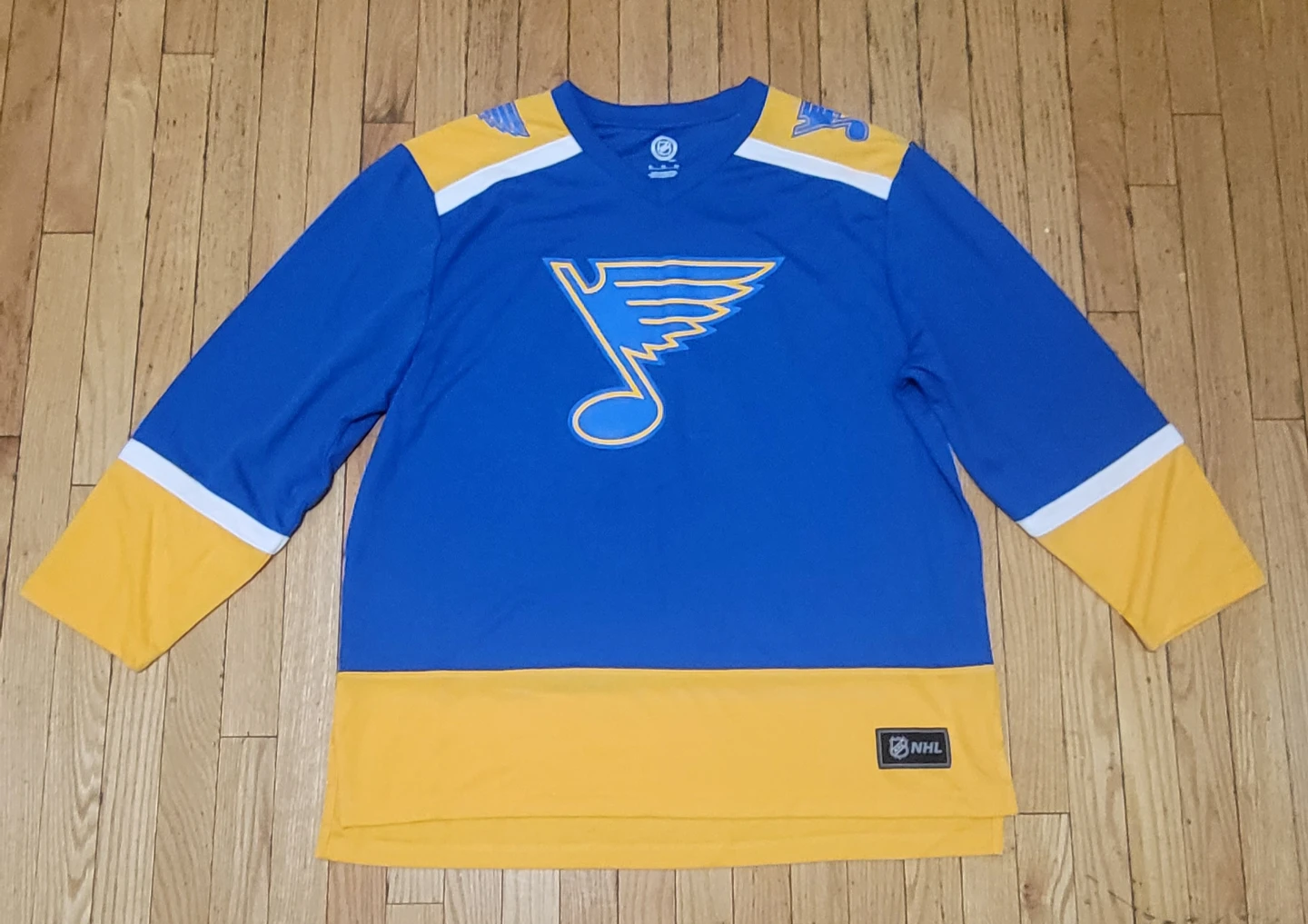 St. Louis Blues Thomas #18 NHL Hockey Jersey XL