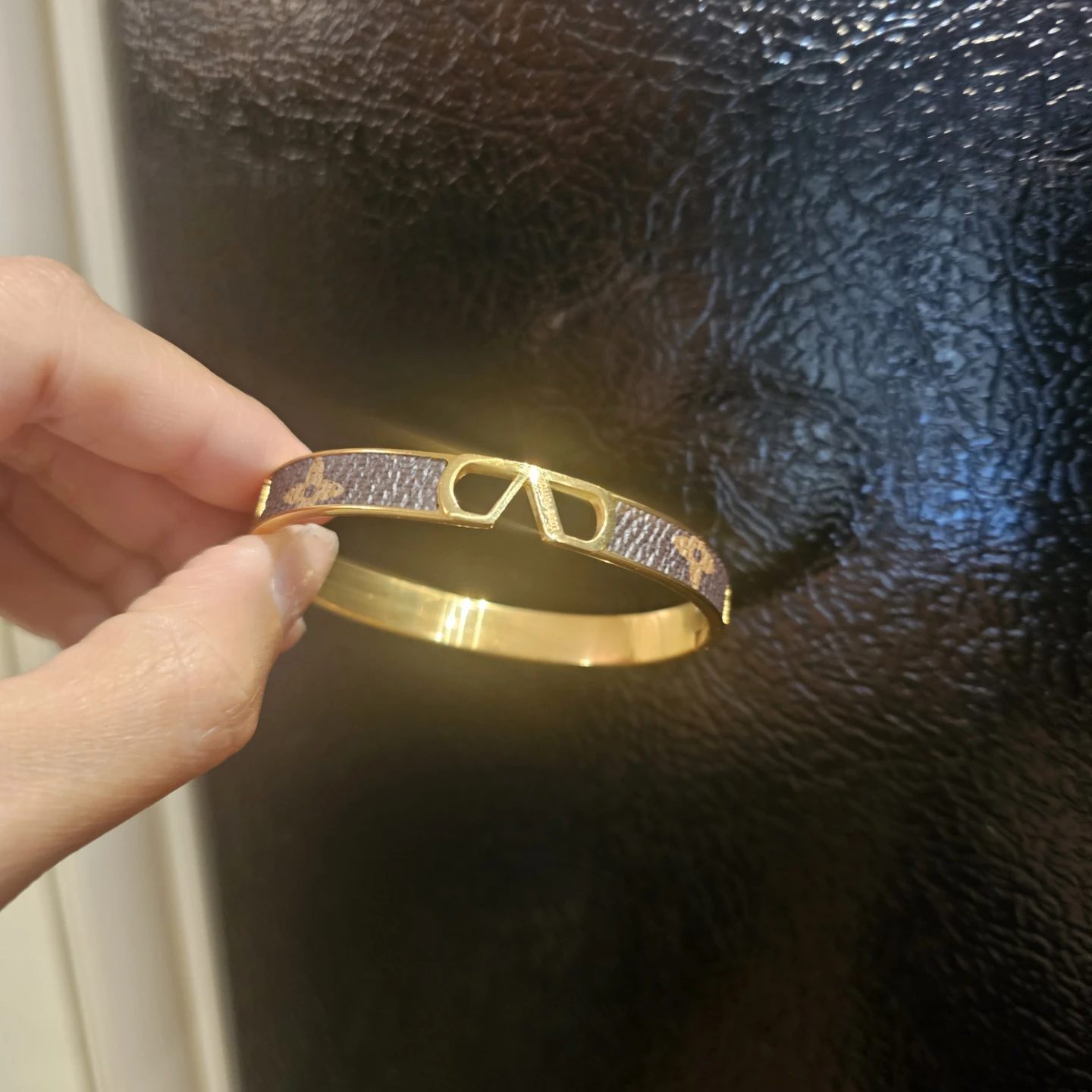 Louis Vuitton Bangle Bracelet - photo 2