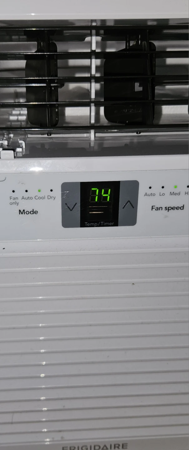 Frigidaire Window Air Conditioner FFRE103WA1 - photo 3