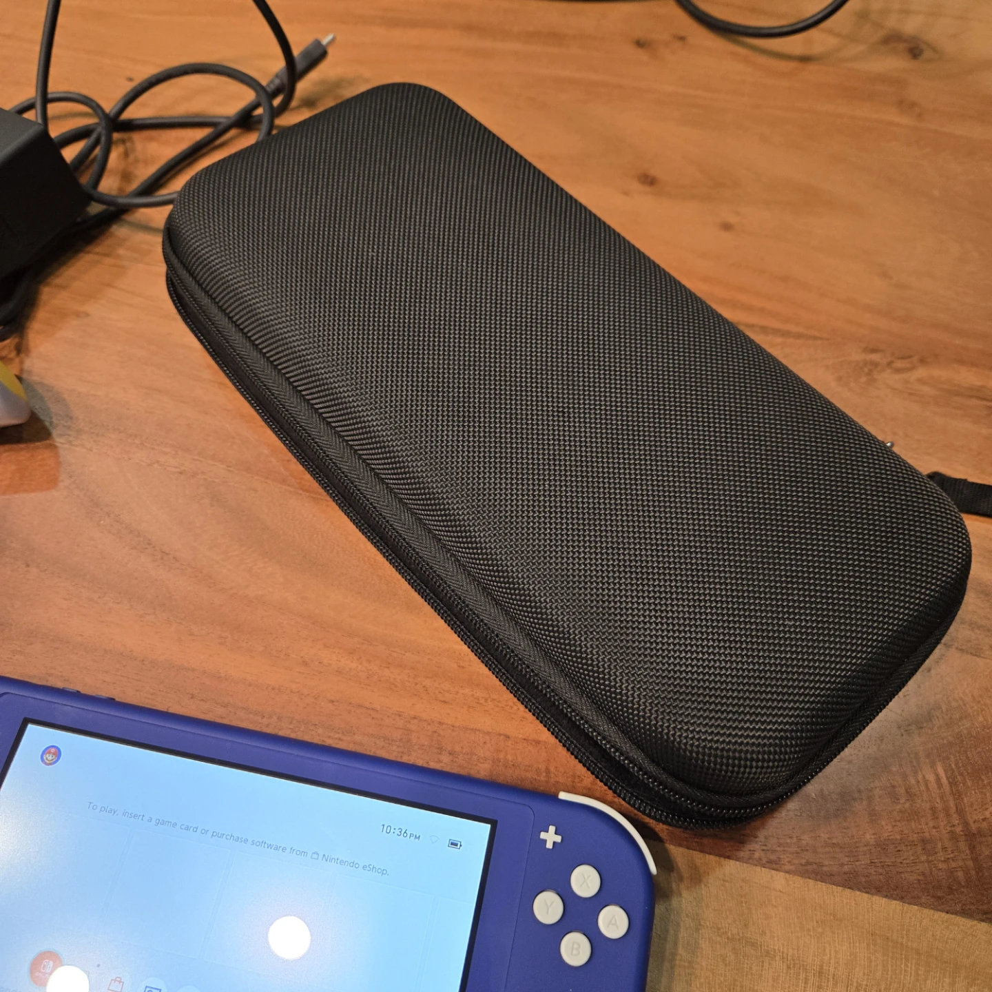 Nintendo Switch Lite. Original charger, case, grip, sd card. - photo 4