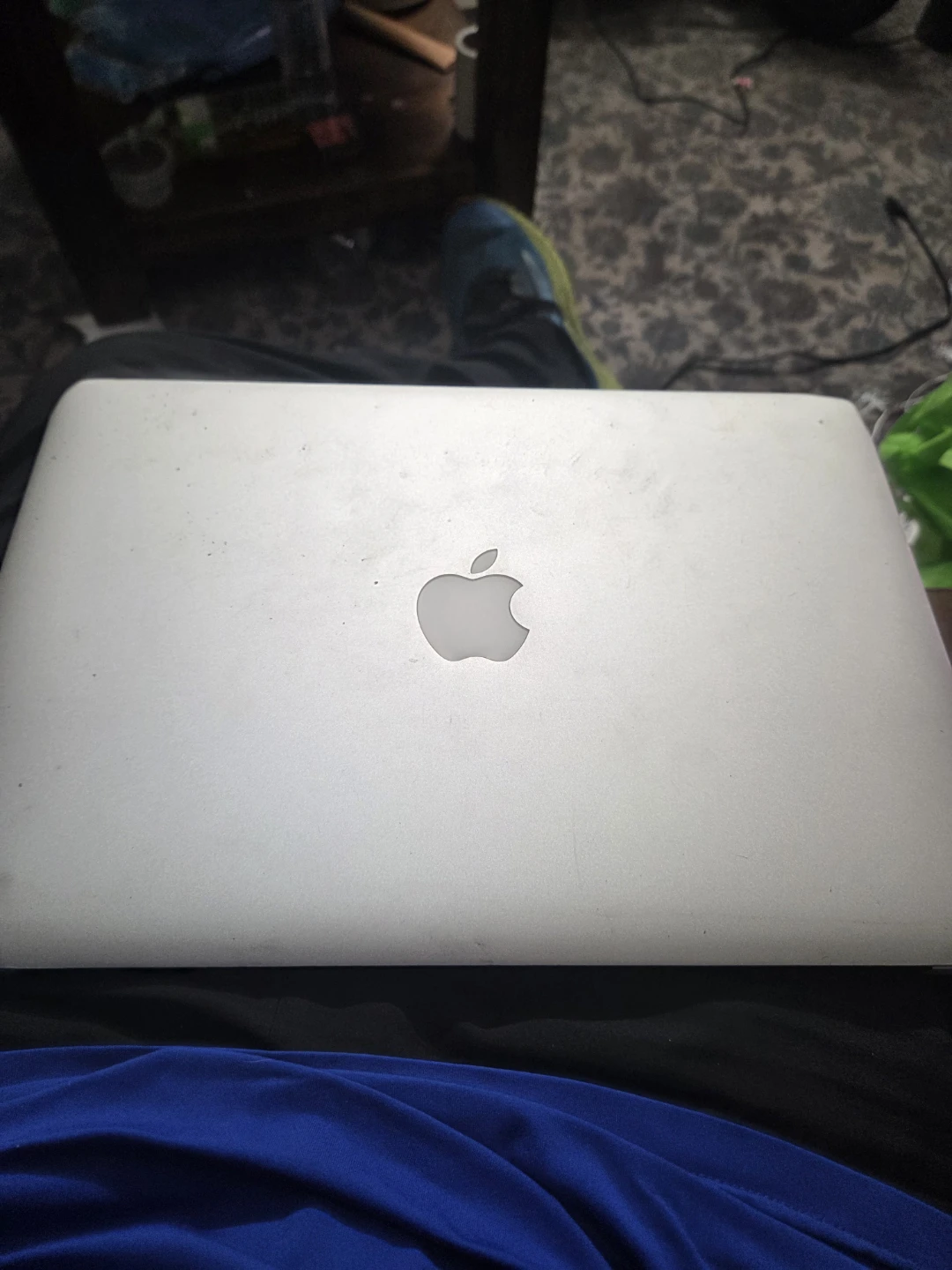 Mac book Laptop - photo 2