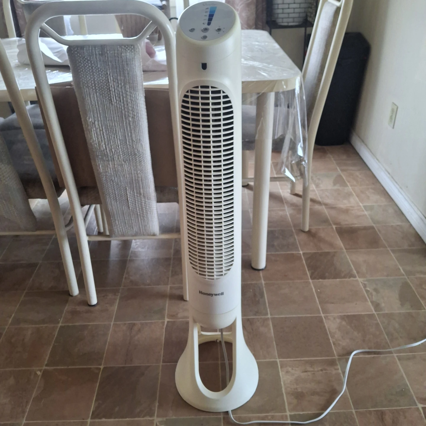 Honeywell  5 speed Tower fan