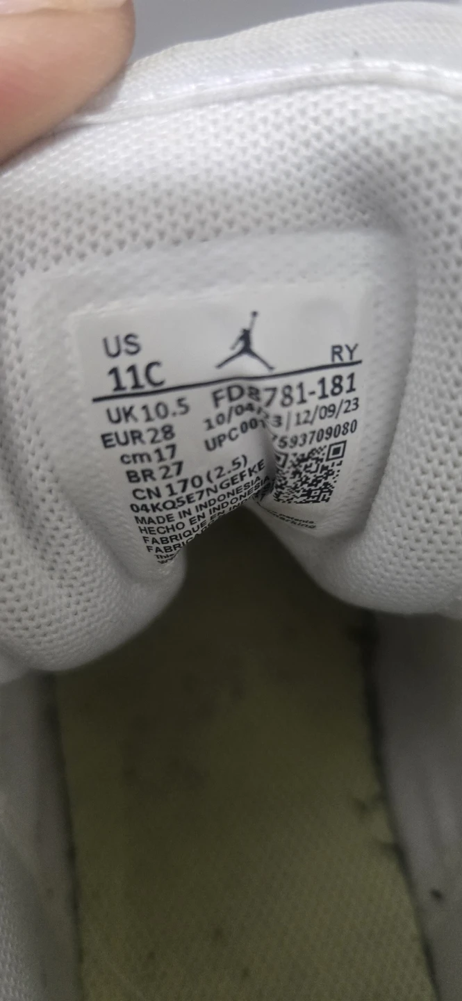 Jordan 1 Mid (Toddler) Sneakers - White - photo 2
