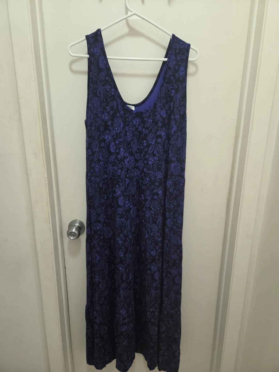Penn. Peningtons Women's Paisley Print Maxi Dress