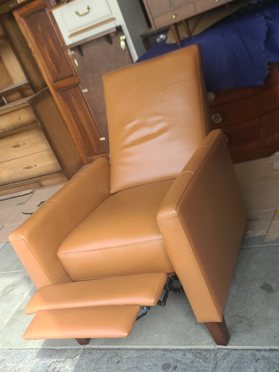 Tan Leather Recliner Chair - photo 2