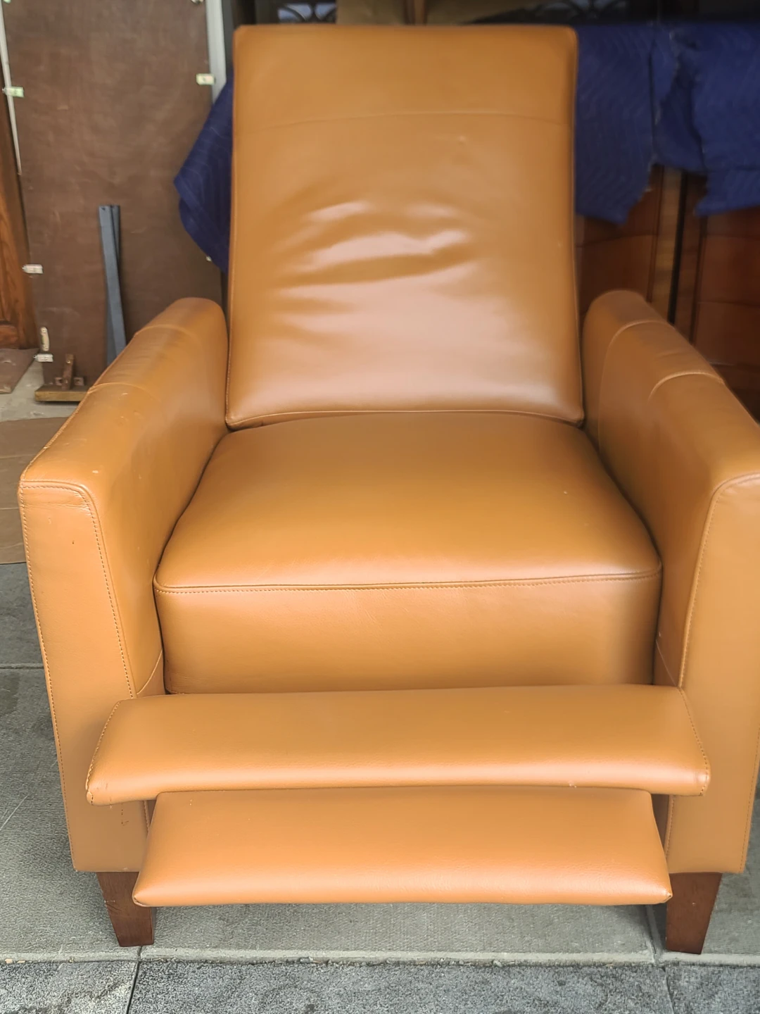 Tan Leather Recliner Chair - photo 3