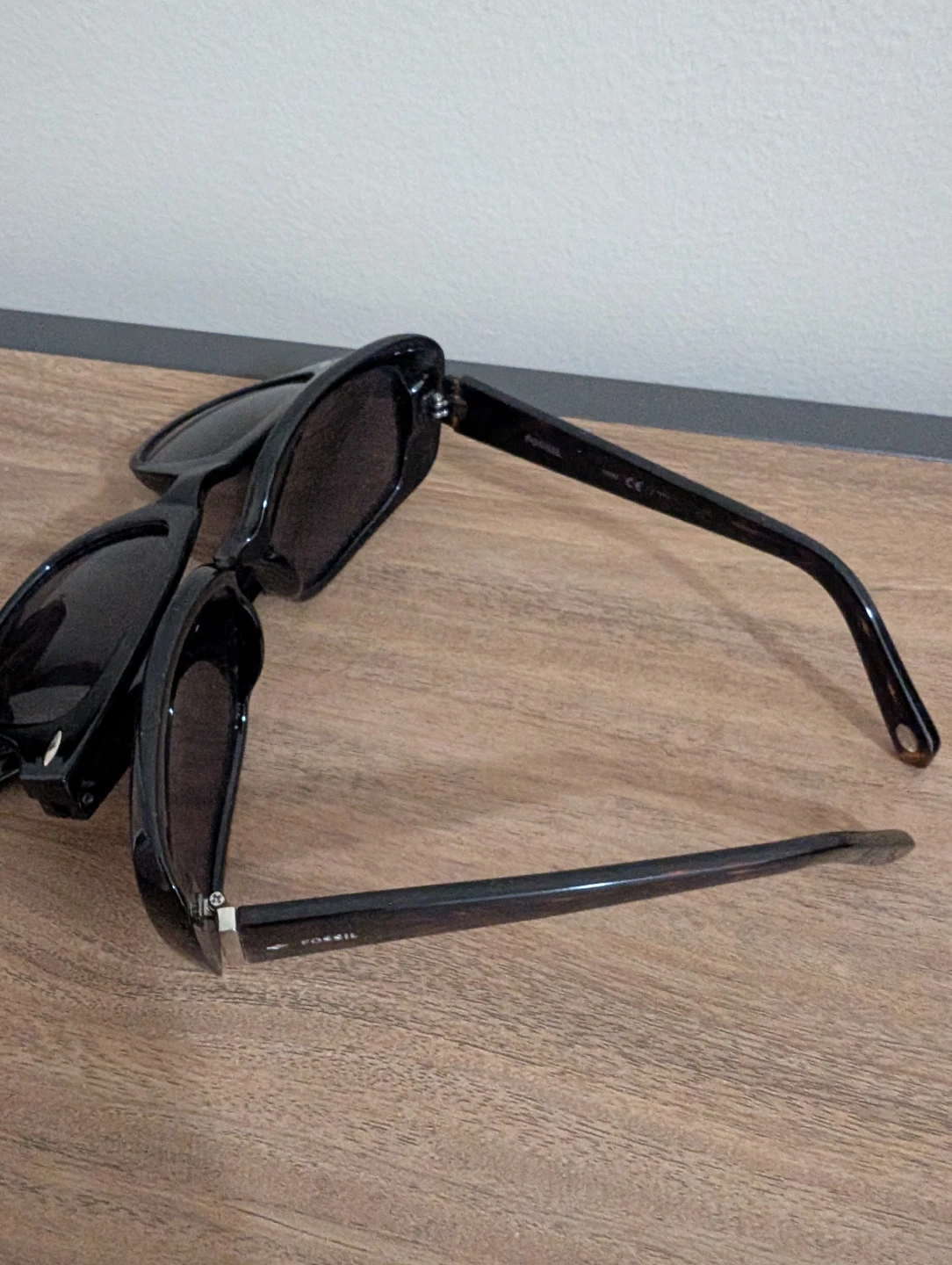 3 Pairs of Sunglasses - photo 4
