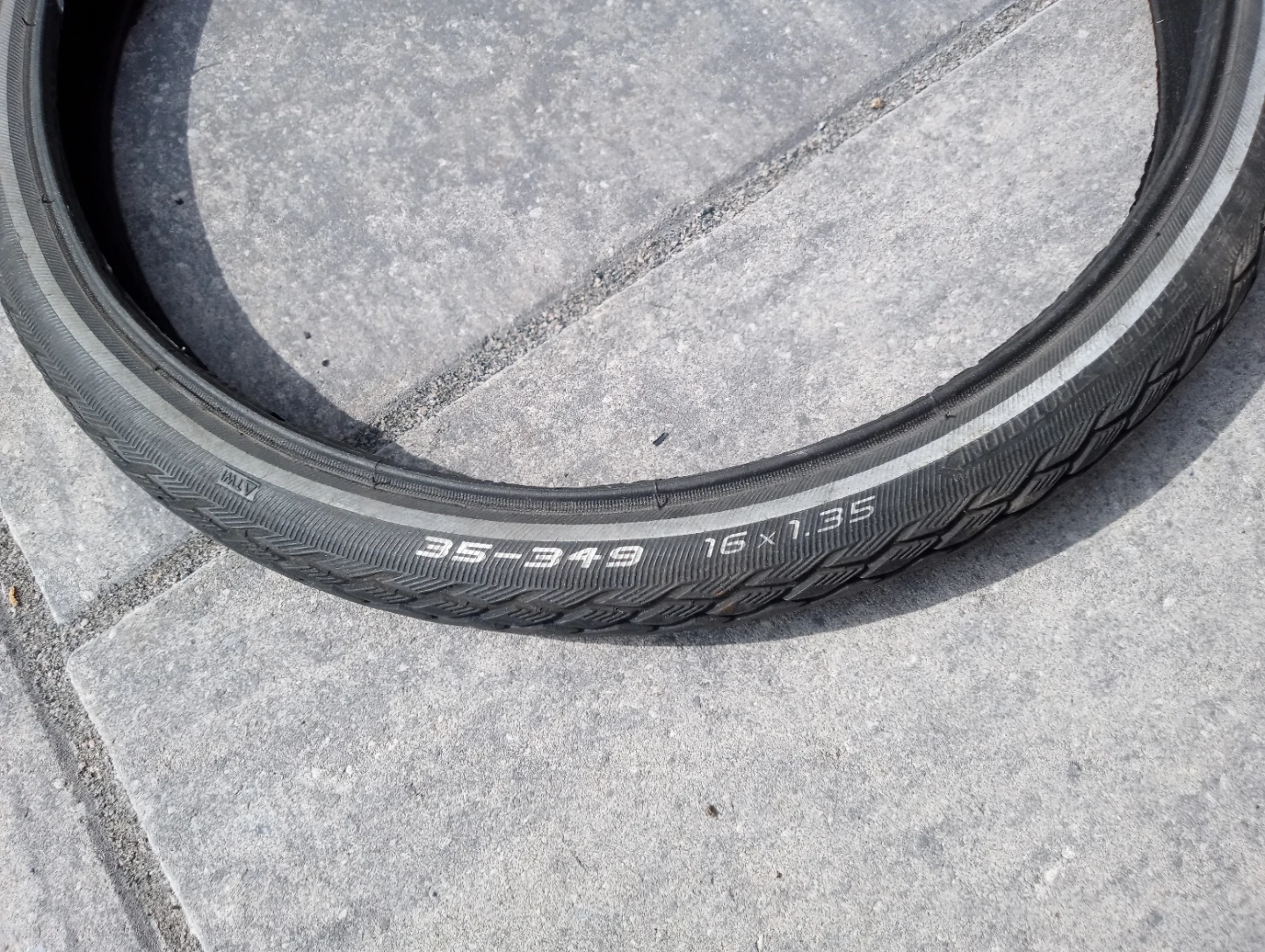Brompton 16 x 1.35 Schwalbe Marathon "The Original" Bicycle Tire - photo 2