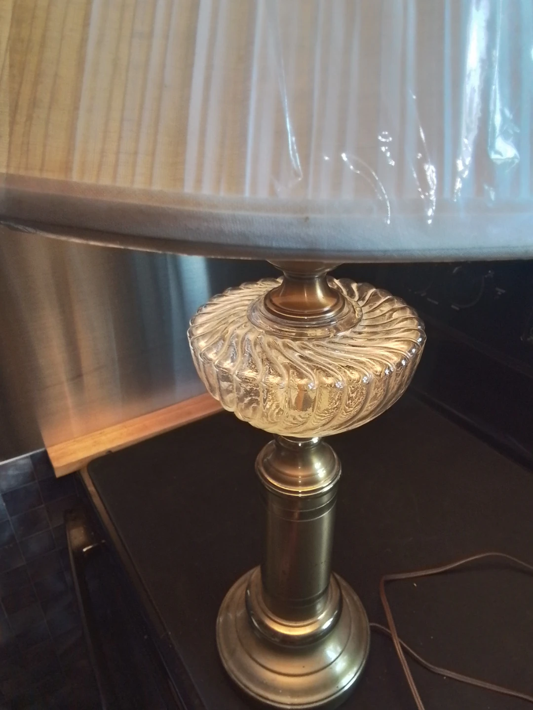 Vintage Brass and Glass Table Lamp - photo 3