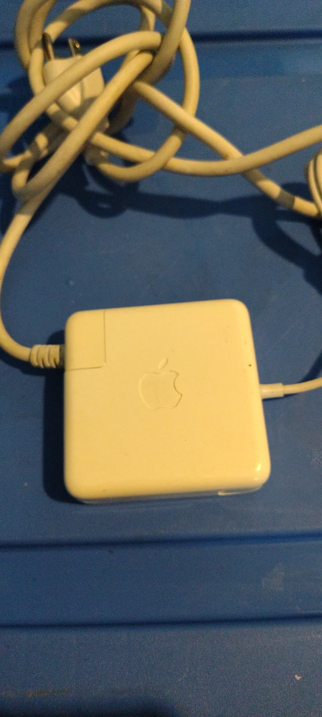 Apple MacBook MagSafe Power Adapter Charger - photo 2