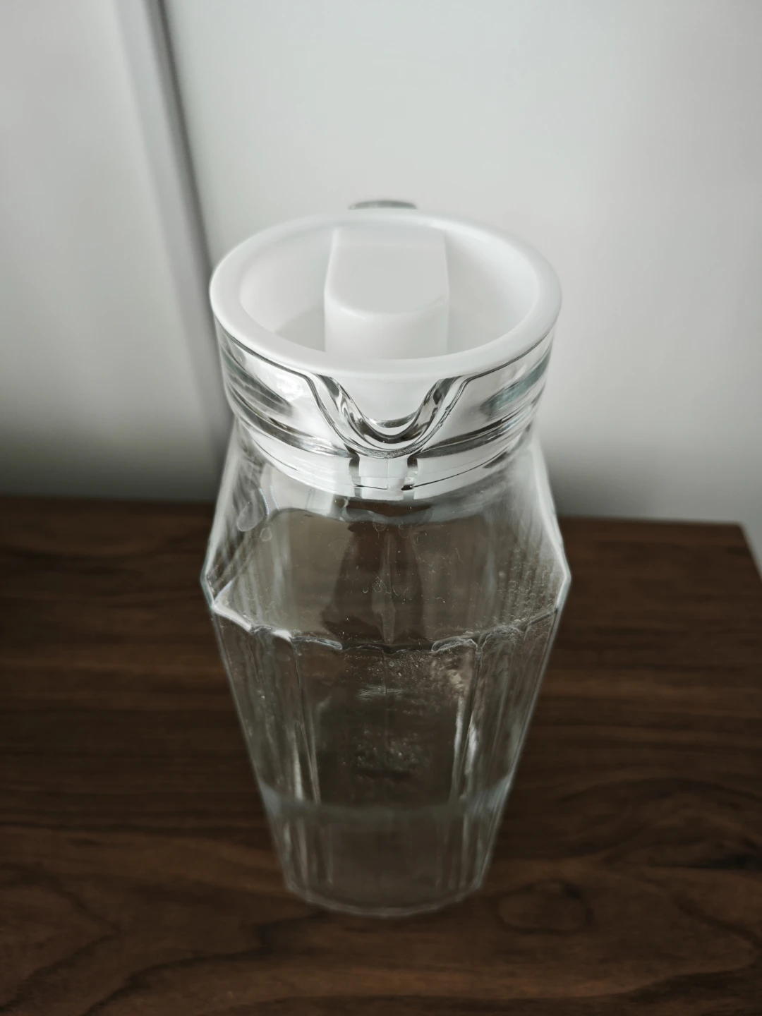 Glass Pitcher with Lid 1.8 Liter - photo 2